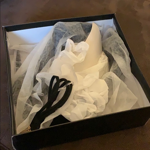 Open Toe Stilettos w/ Ankle Strap Black - Picture 6 of 6